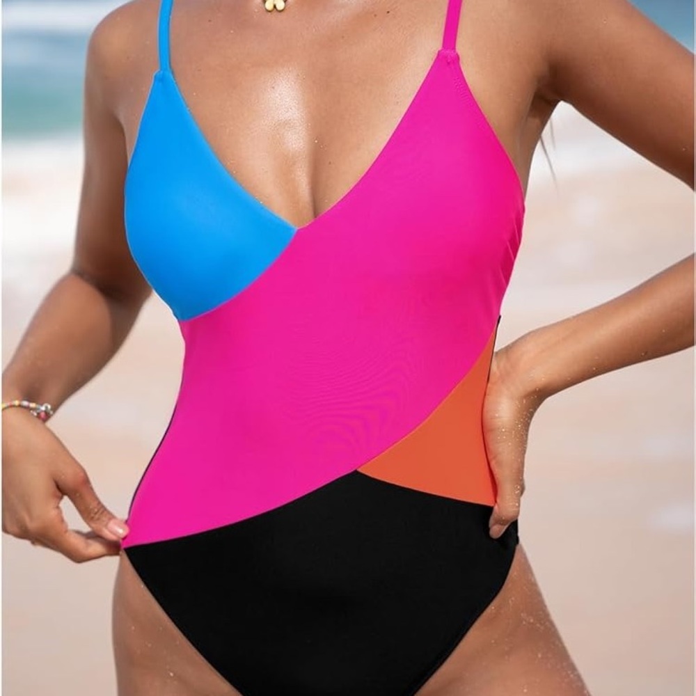 New CUPSHE Women's Swimsuit Tummy Control Adjustable Straps One Piece Swimwear M